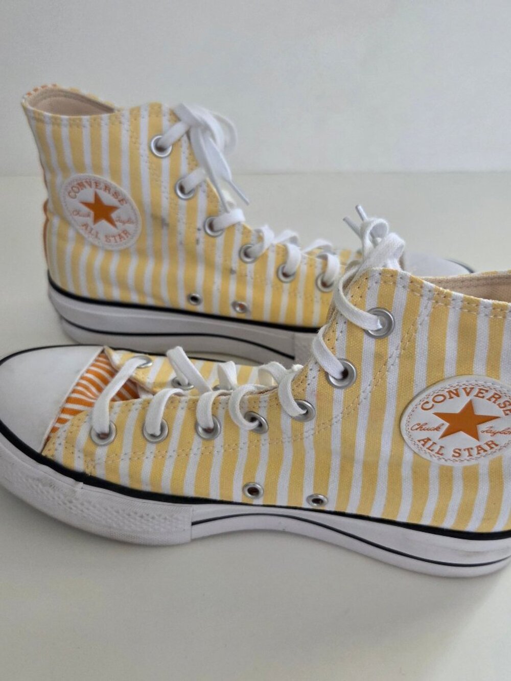 Converse Chuck Taylor AS Lift Platform W8 HighTop MangoOrange Yellow Stripe Fall